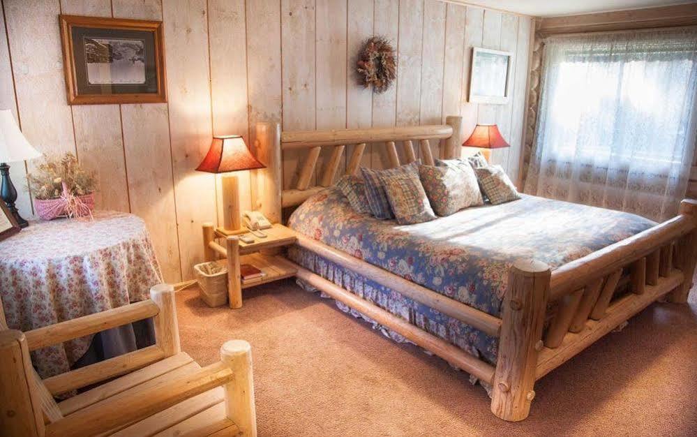 Log Inn Bonners Ferry Esterno foto